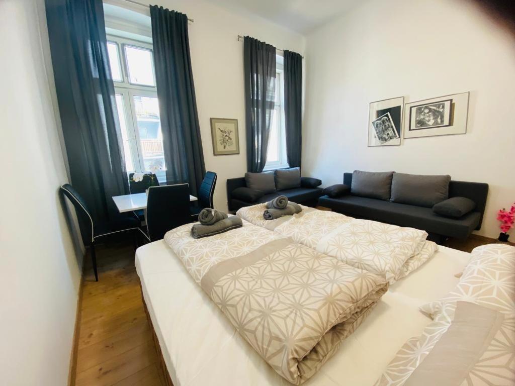 Deluxe Quad Room Dw Viena Exterior foto